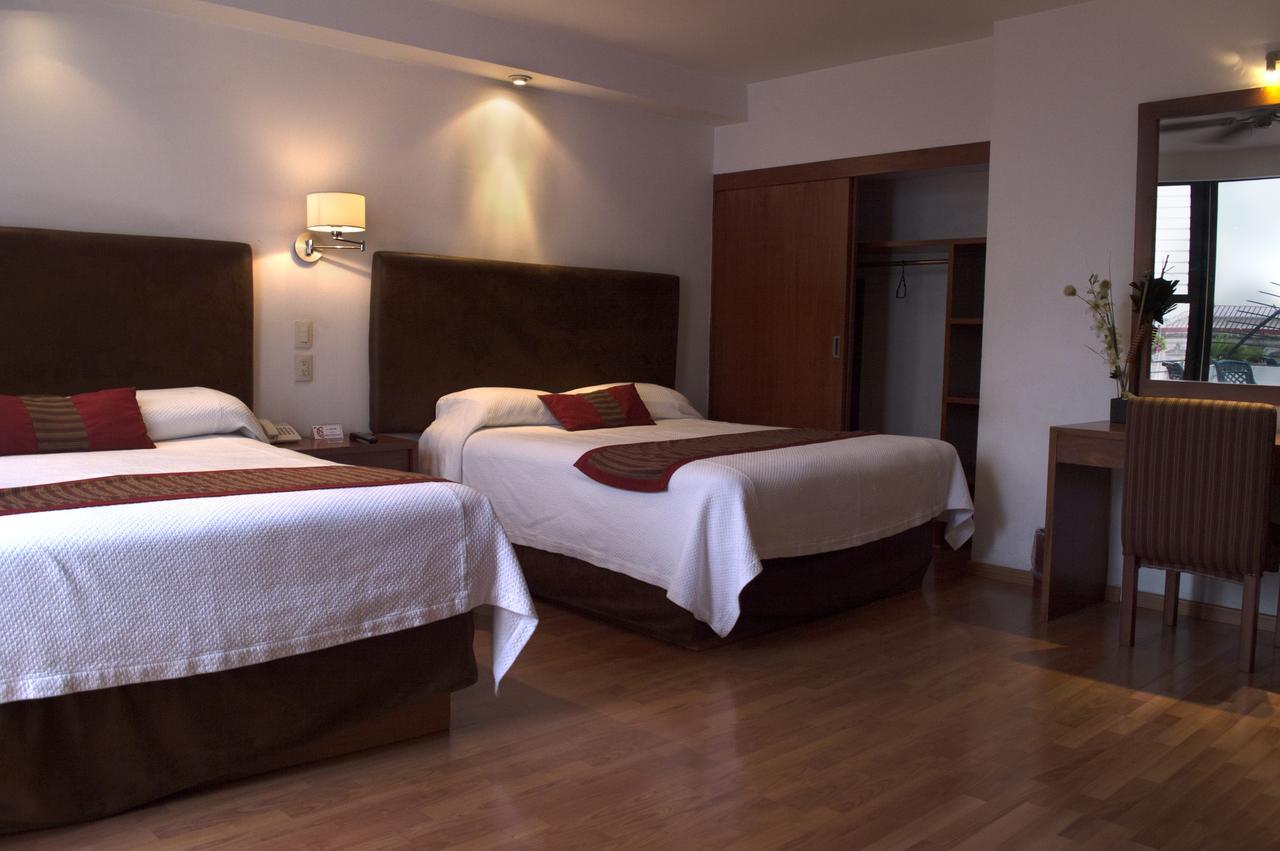 Double Room with Two Double Beds,566948796:JPEG